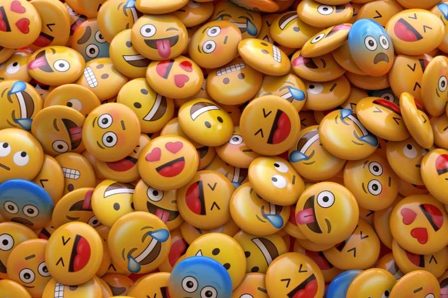 Ventajas de usar Emojis en Redes Sociales